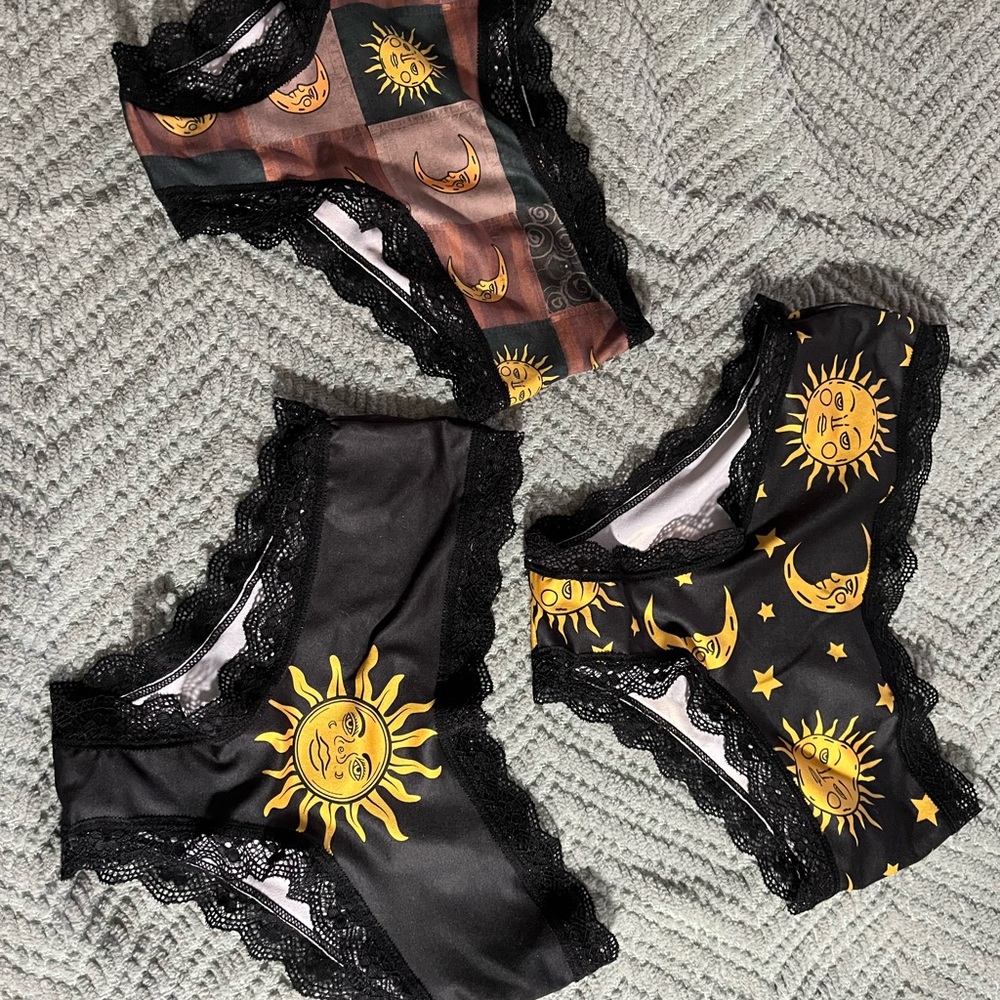 Sun and Moon Print Panties - Black and Brown